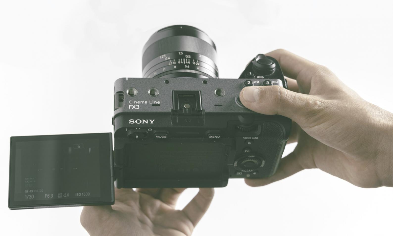 Interface de travail optimisée pour le montage documentaire